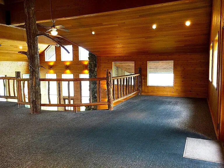 1015 Seeman St, Darrington, WA à louer - Photo du bâtiment - Image 3 de 5