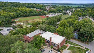 Plus de détails pour 1201 Main St, Parkville, MO - Multi-résidentiel à vendre