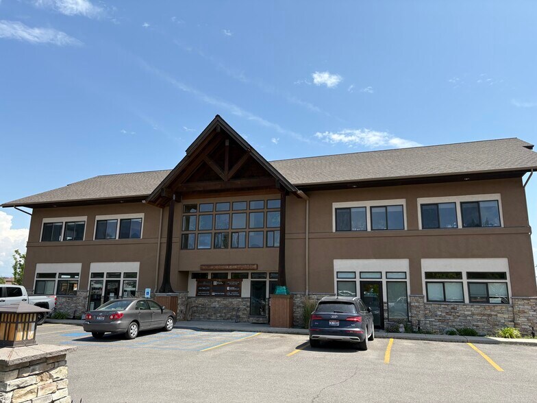1224 N Washington Ave, Sandpoint, ID à louer - Photo du bâtiment - Image 1 de 3