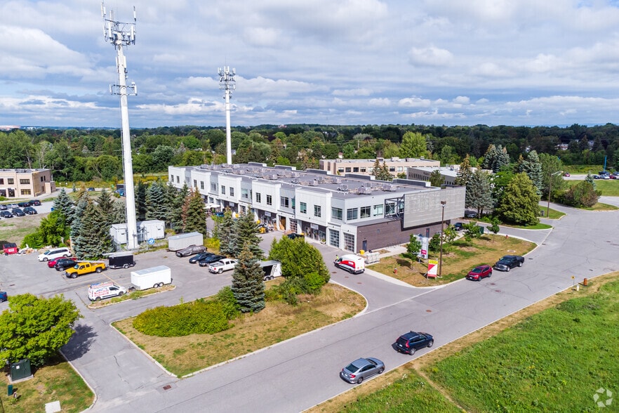 65 Denzil Doyle Crt, Ottawa, ON à vendre - Aérien - Image 2 de 24