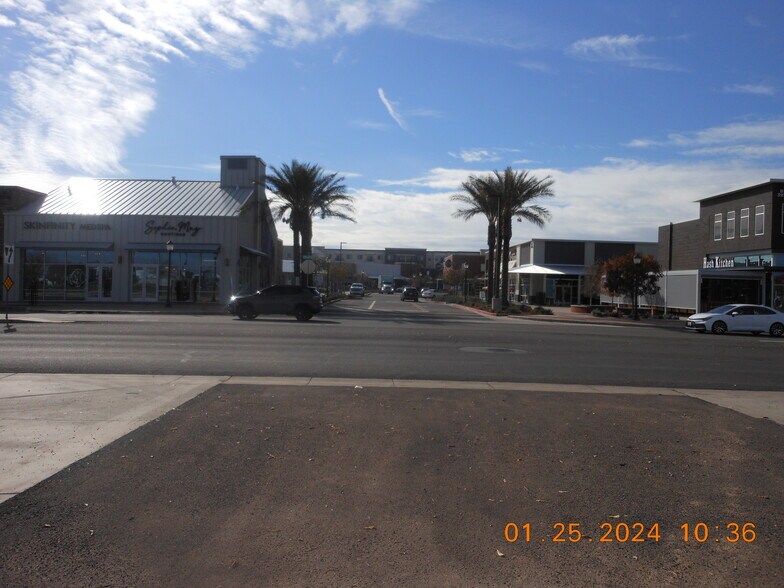 Williams Field & Recker Rd, Gilbert, AZ à vendre - Photo du bâtiment - Image 2 de 4