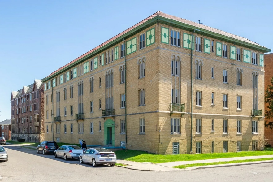 757 Covington Dr, Highland Park, MI for sale - Building Photo - Image 2 of 2