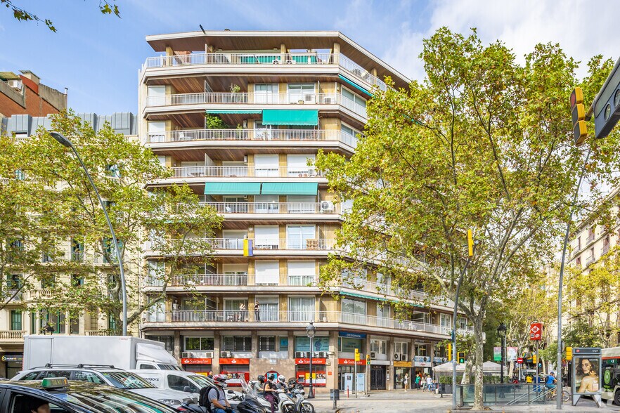 Gran Vía Corts Catalanes, 535, Barcelone, Barcelona à louer - Photo du bâtiment - Image 2 de 12