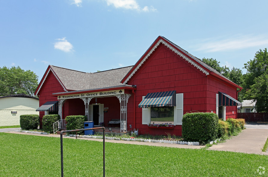 605 S Washington St, Kaufman, TX à vendre - Photo principale - Image 1 de 5