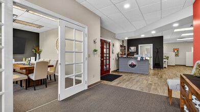 2519 N Hillcrest Pky, Altoona, WI à louer Photo intérieure- Image 2 de 15