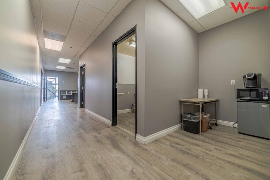 1221 Puerta Del Sol, San Clemente, CA à louer - Photo intérieure - Image 2 de 8