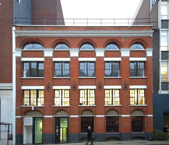 5 St. Cross St, London à louer - Photo du bâtiment - Image 1 de 38