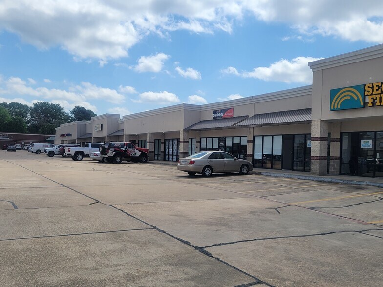 3400 Summerhill Rd, Texarkana, TX à louer - Photo du bâtiment - Image 2 de 3