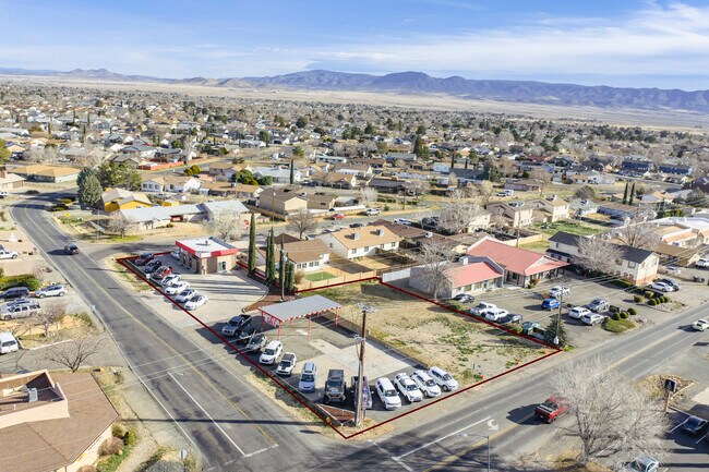 Plus de détails pour 8057 E Yavapai Rd, Prescott Valley, AZ - Flex à vendre