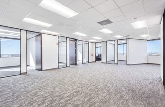 1701 Directors Blvd, Austin, TX à louer Photo intérieure- Image 1 de 10