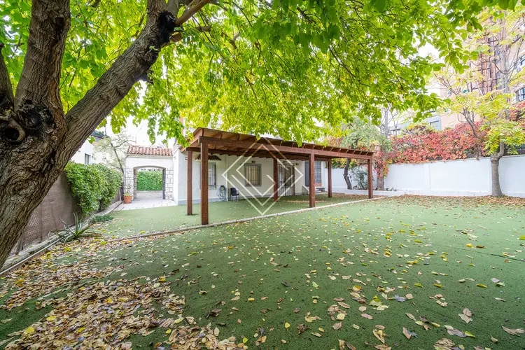 Office/Medical in Madrid, Madrid for lease Building Photo- Image 1 of 2