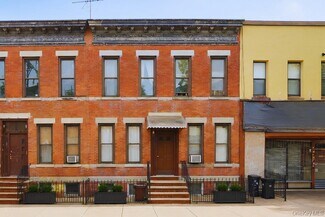 Plus de détails pour 6415 Myrtle Ave, Glendale, NY - Multi-résidentiel à vendre