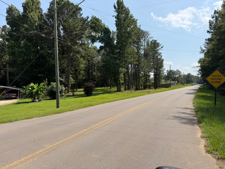 126 Carol Cir, Talladega, AL for sale - Other - Image 2 of 3