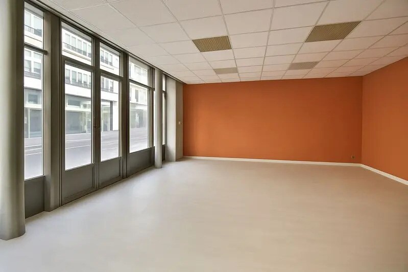 57 Rue Letort, Paris for sale Interior Photo- Image 1 of 6