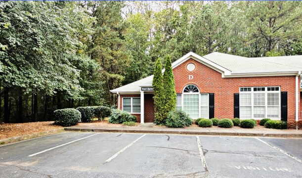 500 Sun Valley Dr, Roswell, GA à vendre - Vidéo sur l’inscription commerciale - Image 2 de 4