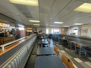 9555-9595 S Eastern Ave, Las Vegas, NV for lease Interior Photo- Image 2 of 7