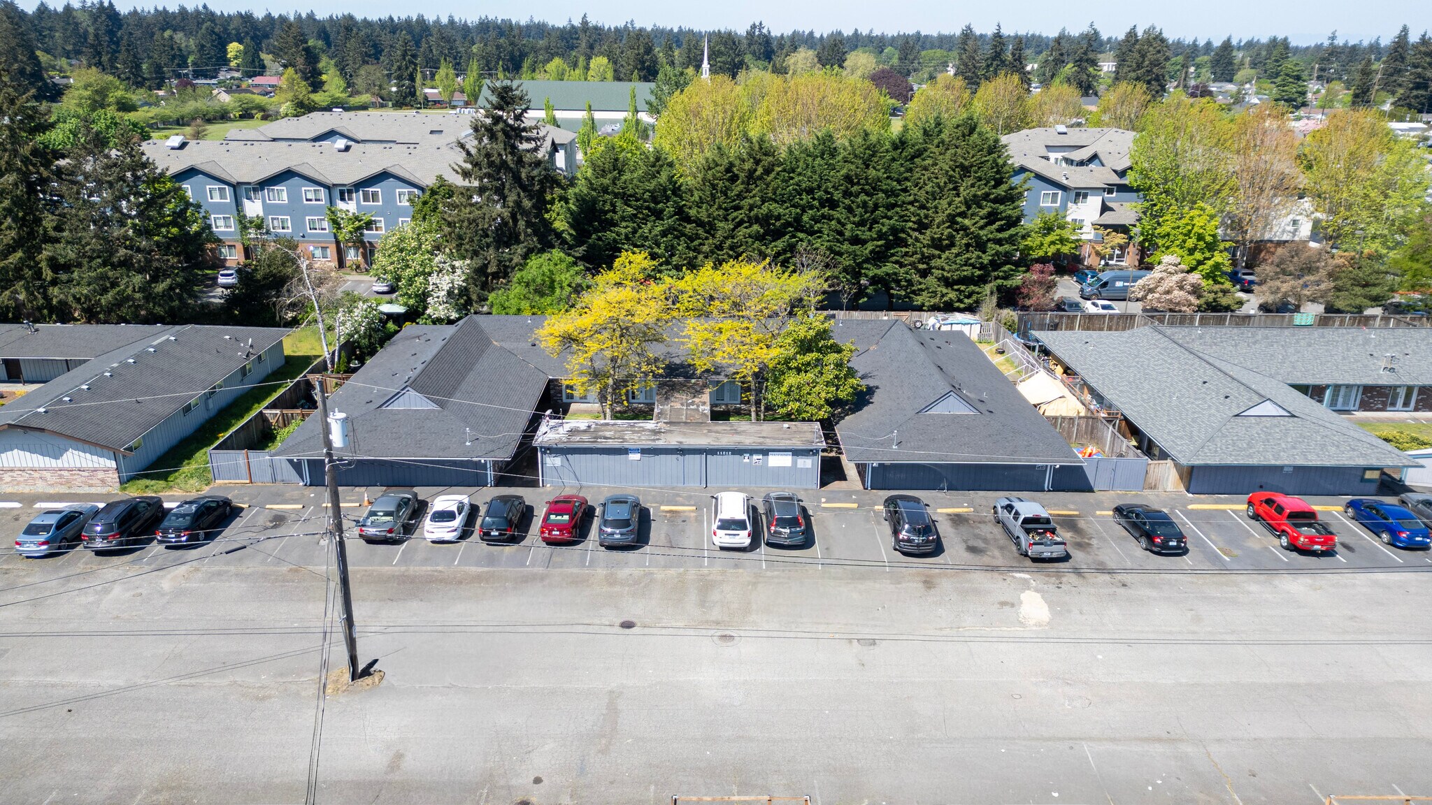 11212 Bridgeport Way SW, Lakewood, WA à vendre Photo du bâtiment- Image 1 de 11