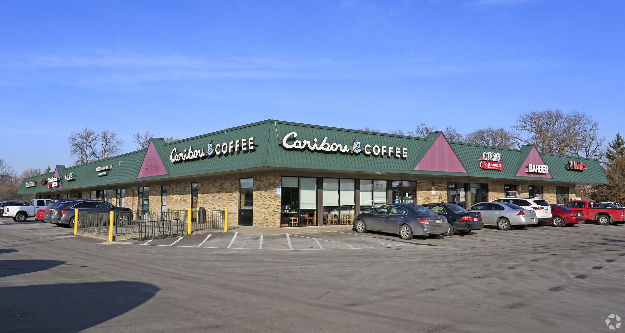 9410-9448 N 36th Ave, New Hope, MN for lease Primary Photo- Image 1 of 13