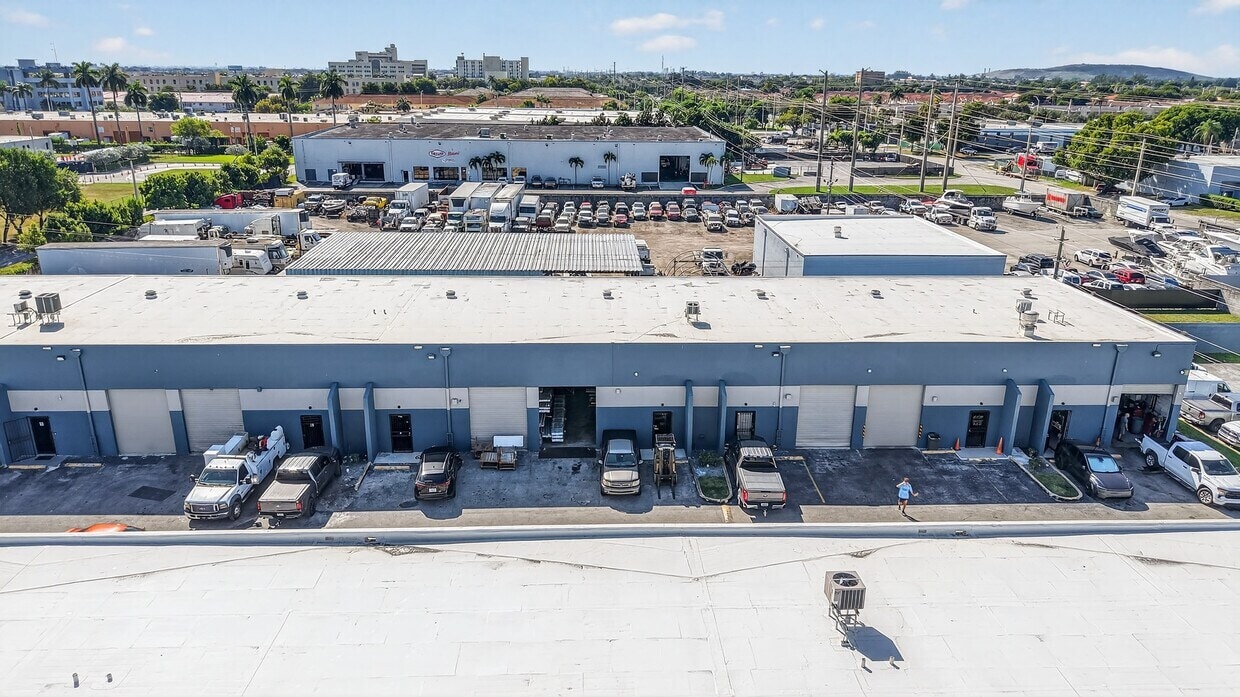 7760 W 20th Ave, Hialeah, FL for lease Building Photo- Image 1 of 7