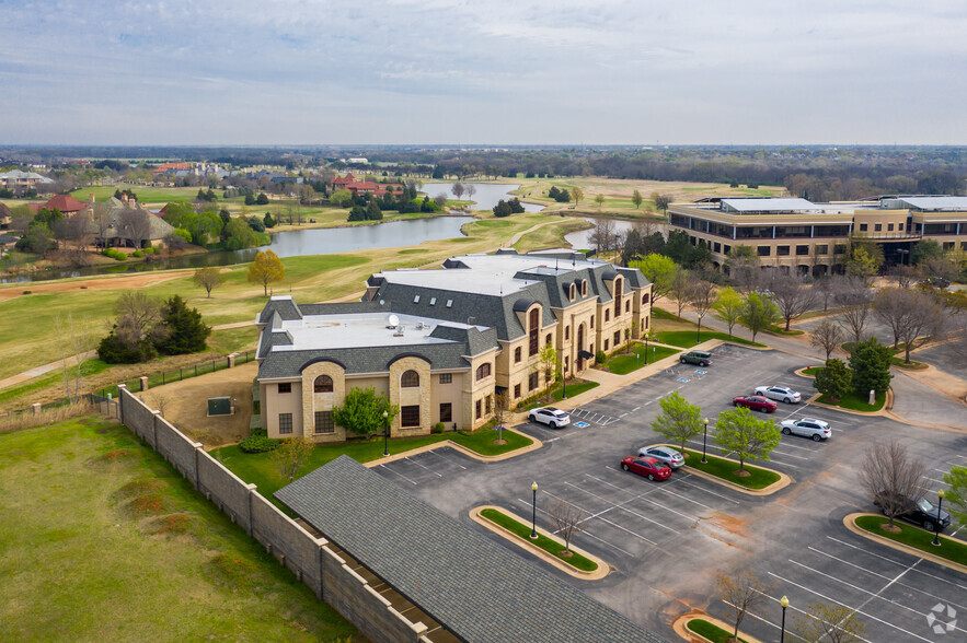 4811 Gaillardia Pky, Oklahoma City, OK à vendre - Photo du bâtiment - Image 2 de 8