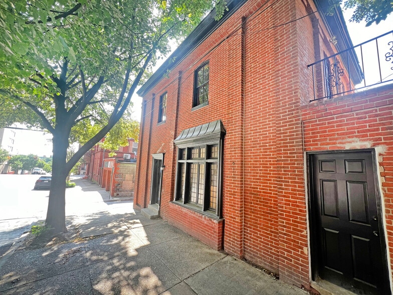 1041 St. Paul St, Baltimore, MD for sale - Building Photo - Image 2 of 8