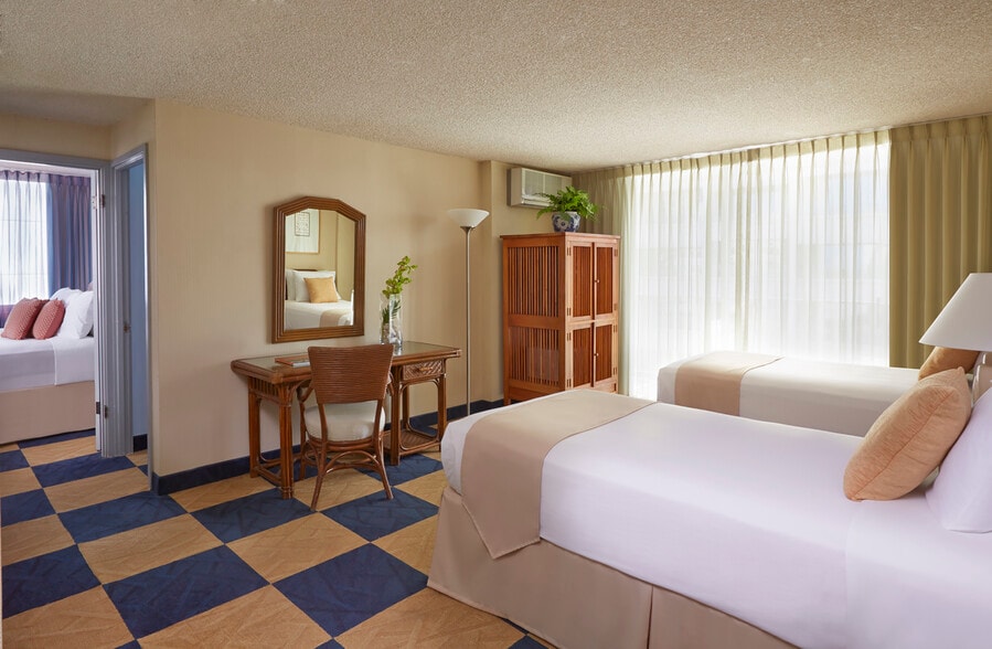 2555 Cartwright Rd, Honolulu, HI à vendre - Photo du bâtiment - Image 3 de 17