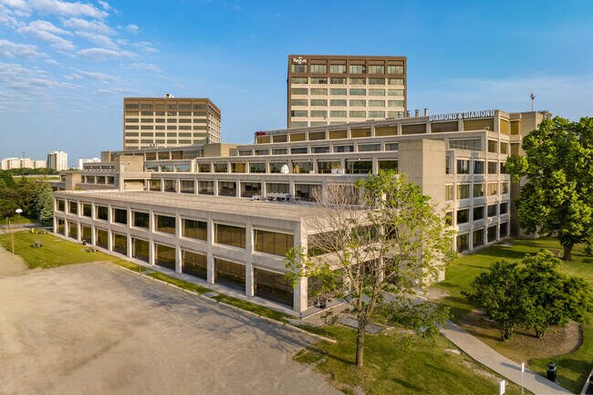 More details for 245 Consumers Rd, Toronto, ON - Office for Lease