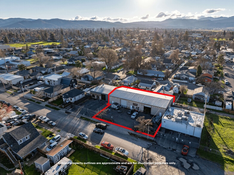 729 Welch St, Medford, OR for sale - Building Photo - Image 3 of 44