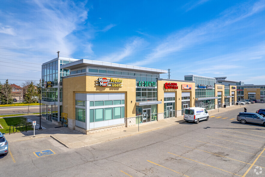 5975-6025 Steeles Ave, Toronto, ON à louer - Photo du b timent - Image 2 de 4