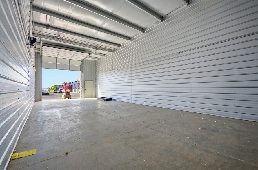 720 Antioch Dr, Greenville, SC à louer - Photo du bâtiment - Image 2 de 7