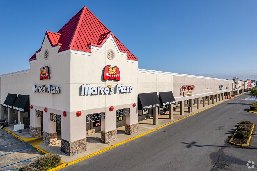 312 E Nine Mile Rd, Pensacola, FL for lease - Primary Photo - Image 1 of 7