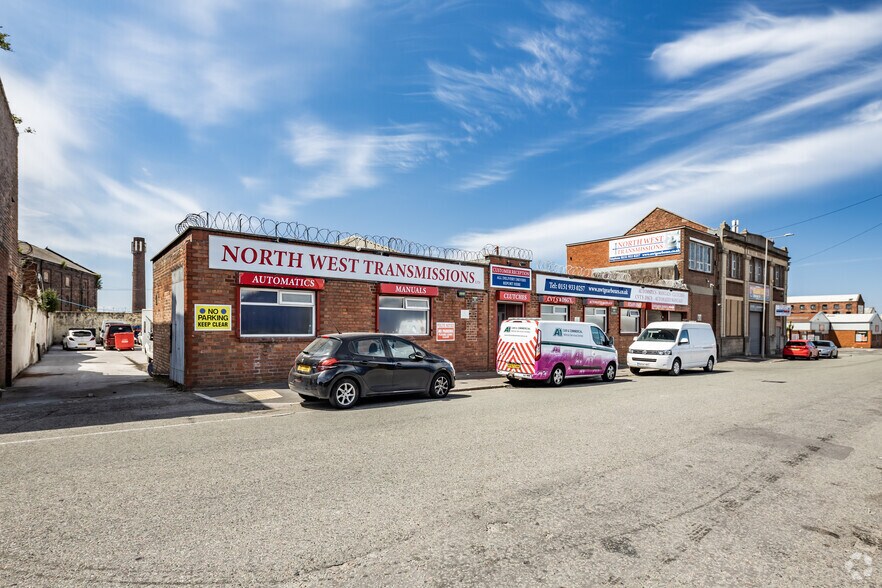 7-29 Brasenose Rd, Liverpool à louer - Photo du bâtiment - Image 2 de 9
