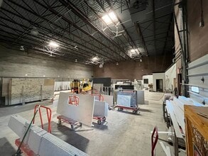 108 Clematis Ave, Waltham, MA à louer Photo intérieure- Image 1 de 11