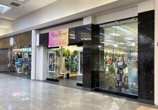 111 E Puainako St, Hilo, HI à louer Photo du bâtiment- Image 2 de 4