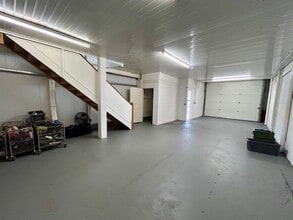65-67 Bath Rd, Thatcham for lease Interior Photo- Image 1 of 2