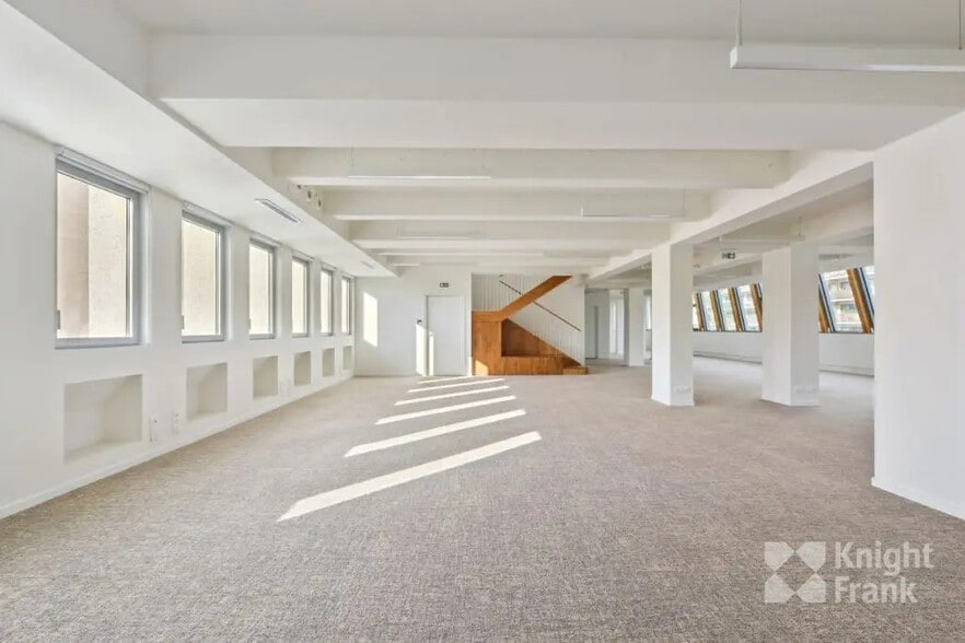 28-28 Rue Du Docteur Finlay, Paris for lease - Building Photo - Image 3 of 13