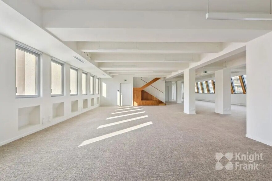 28-28 Rue Du Docteur Finlay, Paris à louer - Photo du bâtiment - Image 3 de 13