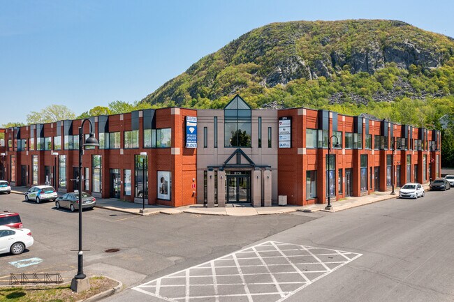 More details for 370-380 Boul Sir-Wilfrid-Laurier, Mont-St-Hilaire, QC - Office for Lease