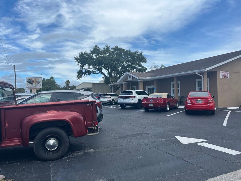 165 N Yonge St, Ormond Beach, FL à vendre - Photo du bâtiment - Image 2 de 24