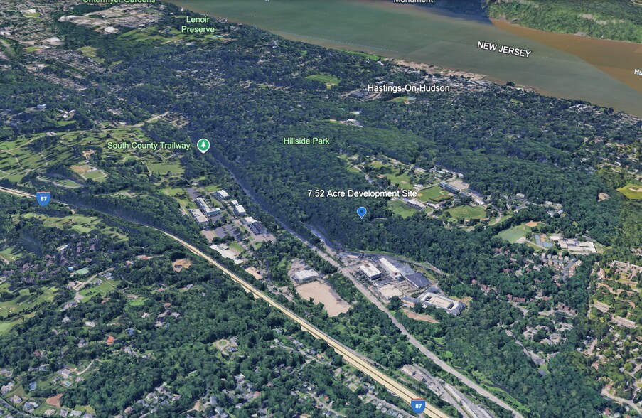 Stanley Ave, Dobbs Ferry, NY à vendre - Photo du bâtiment - Image 3 de 3