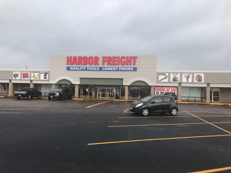 2300-2372 W FM-1960, Houston, TX for lease - Building Photo - Image 1 of 1