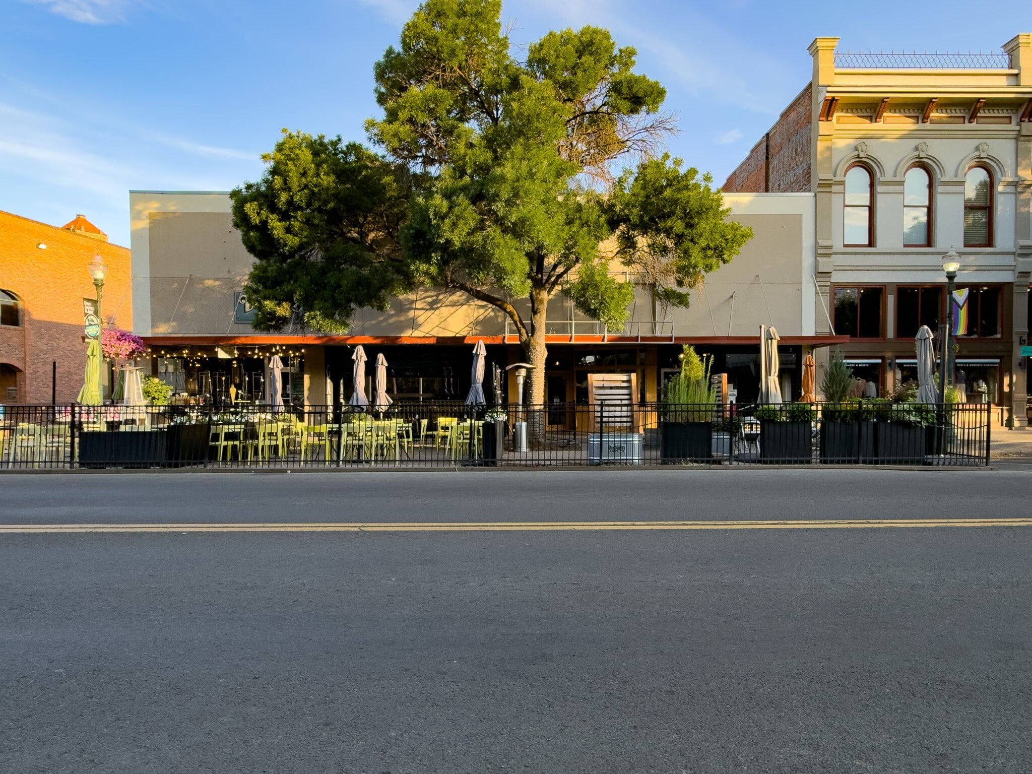 39-47 E Main St, Walla Walla, WA for lease Building Photo- Image 1 of 32