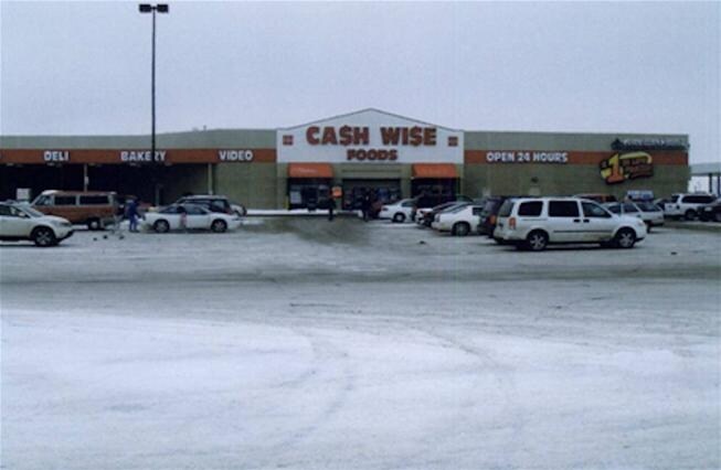 1300 18th Ave NW, Austin, MN à vendre - Photo du bâtiment - Image 2 de 31