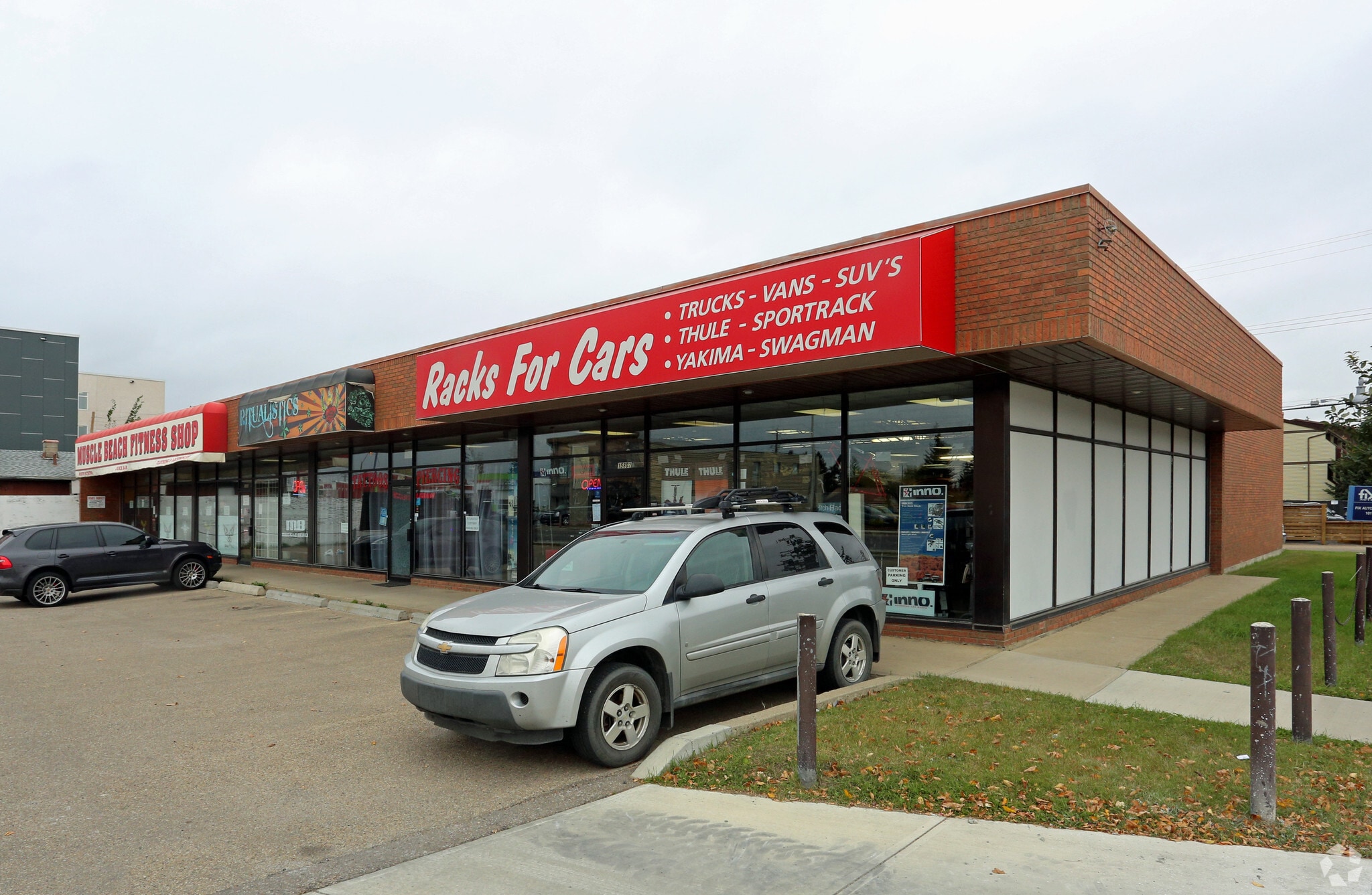 15802 Stony Plain Rd NW, Edmonton, AB for sale Primary Photo- Image 1 of 3