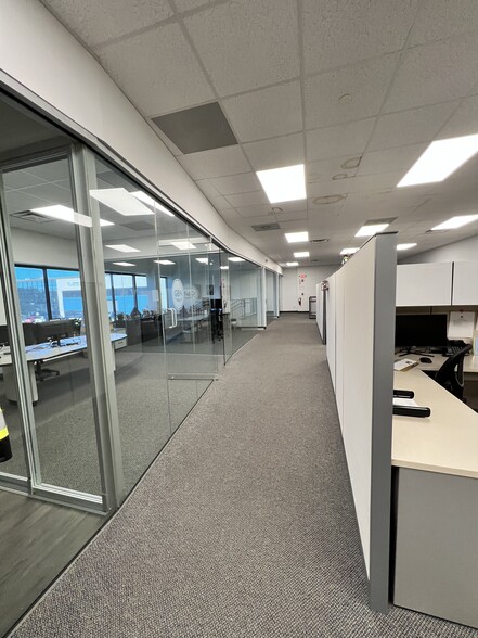 30 Log Bridge Rd, Middleton, MA for lease - Interior Photo - Image 3 of 4