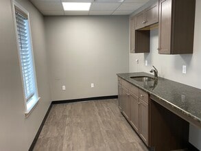 1175 Gap Newport Pike, Cochranville, PA for lease Interior Photo- Image 2 of 15