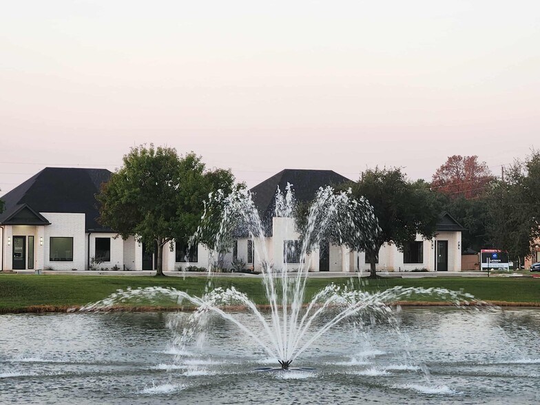 21404 Provincial, Katy, TX à louer - Photo du bâtiment - Image 3 de 18