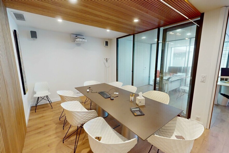 Office in Villeneuve-Loubet for sale - Interior Photo - Image 3 of 6