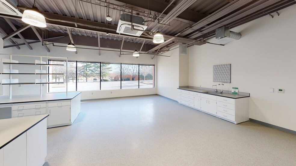 7495 New Horizon Way, Frederick, MD for lease - Interior Photo - Image 2 of 22