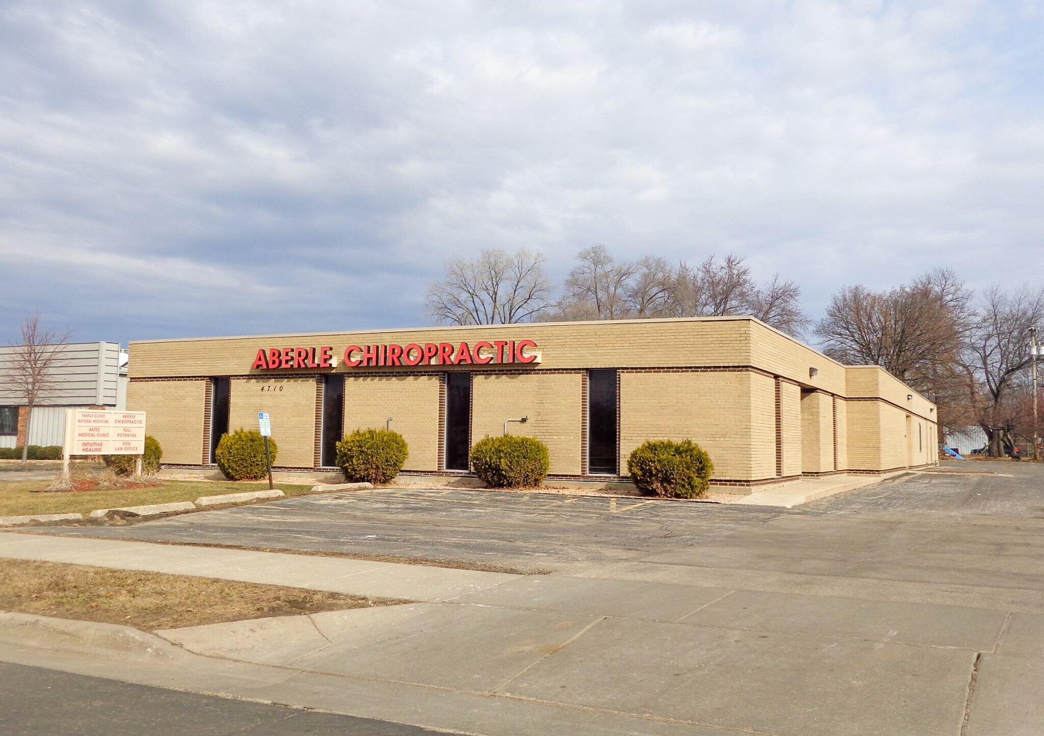 4710 E Broadway, Madison, WI for lease Primary Photo- Image 1 of 3